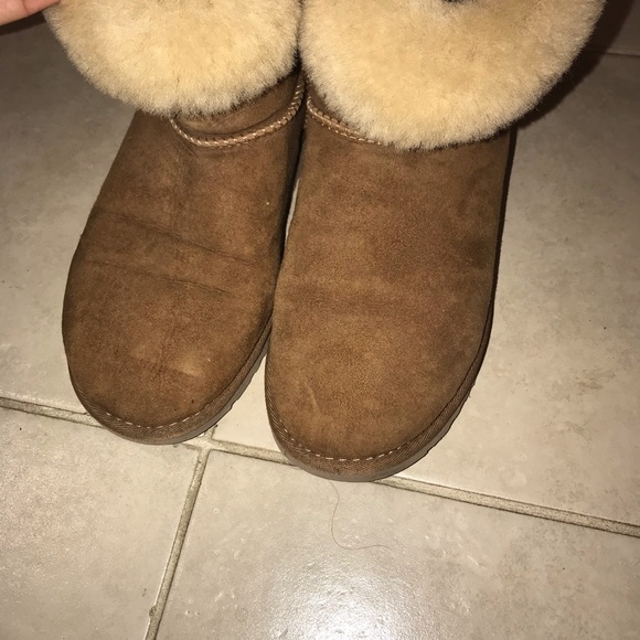 Ugg boots with bows - Picture 4 of 6